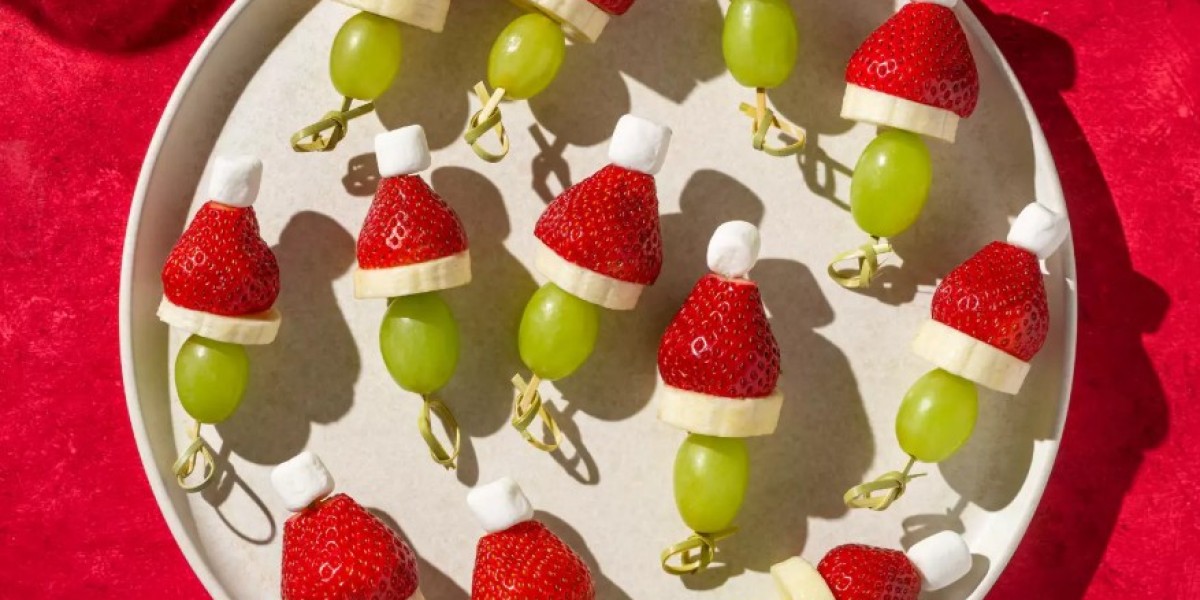 Grinch Kabobs